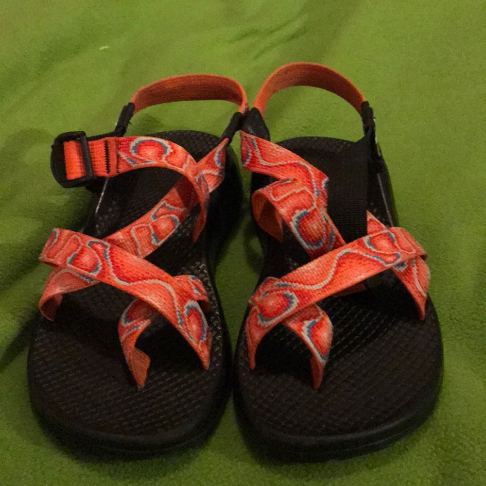 One toe loop women’s Chacos